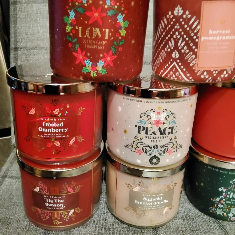 Bath & Body Works 3 Wick Candle CHOOSE 1 CANDLE All Are New - Picture 2 of 3